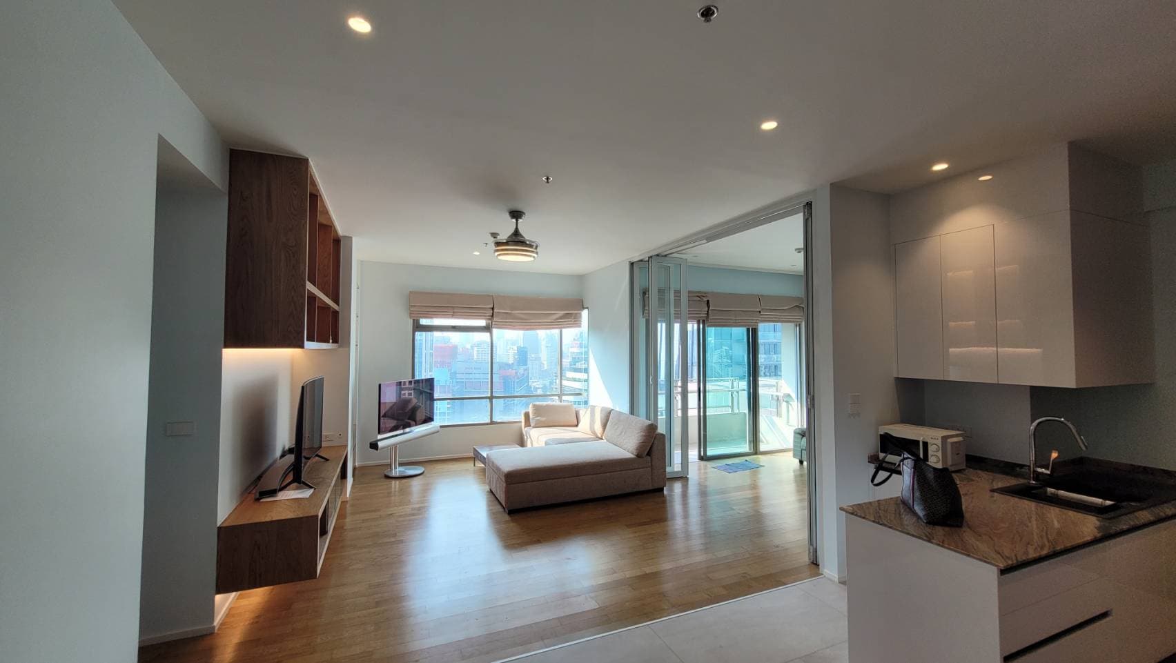 1726 – 101_living_room.jpg