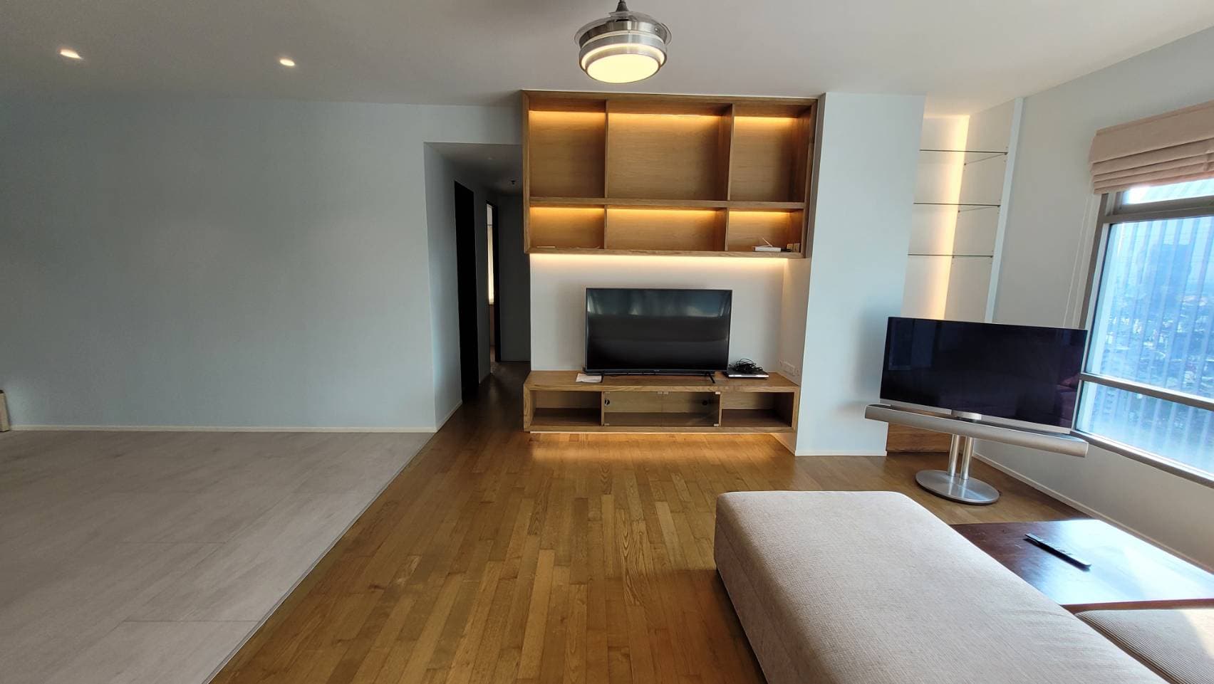 1726 – 106_living_room.jpg