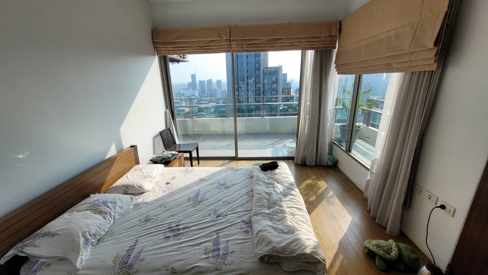 1726 – 203_bedroom.jpg