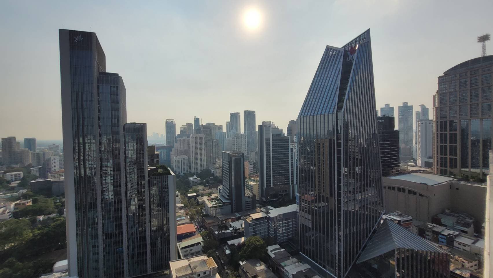 1726 – 603_terrace.jpg