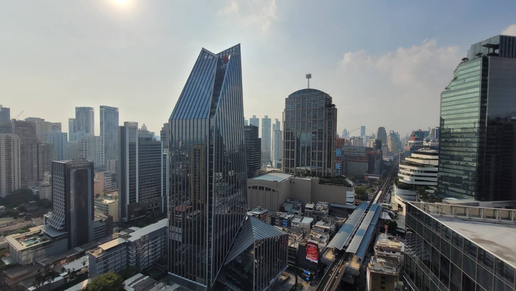 1726 – 606_terrace.jpg