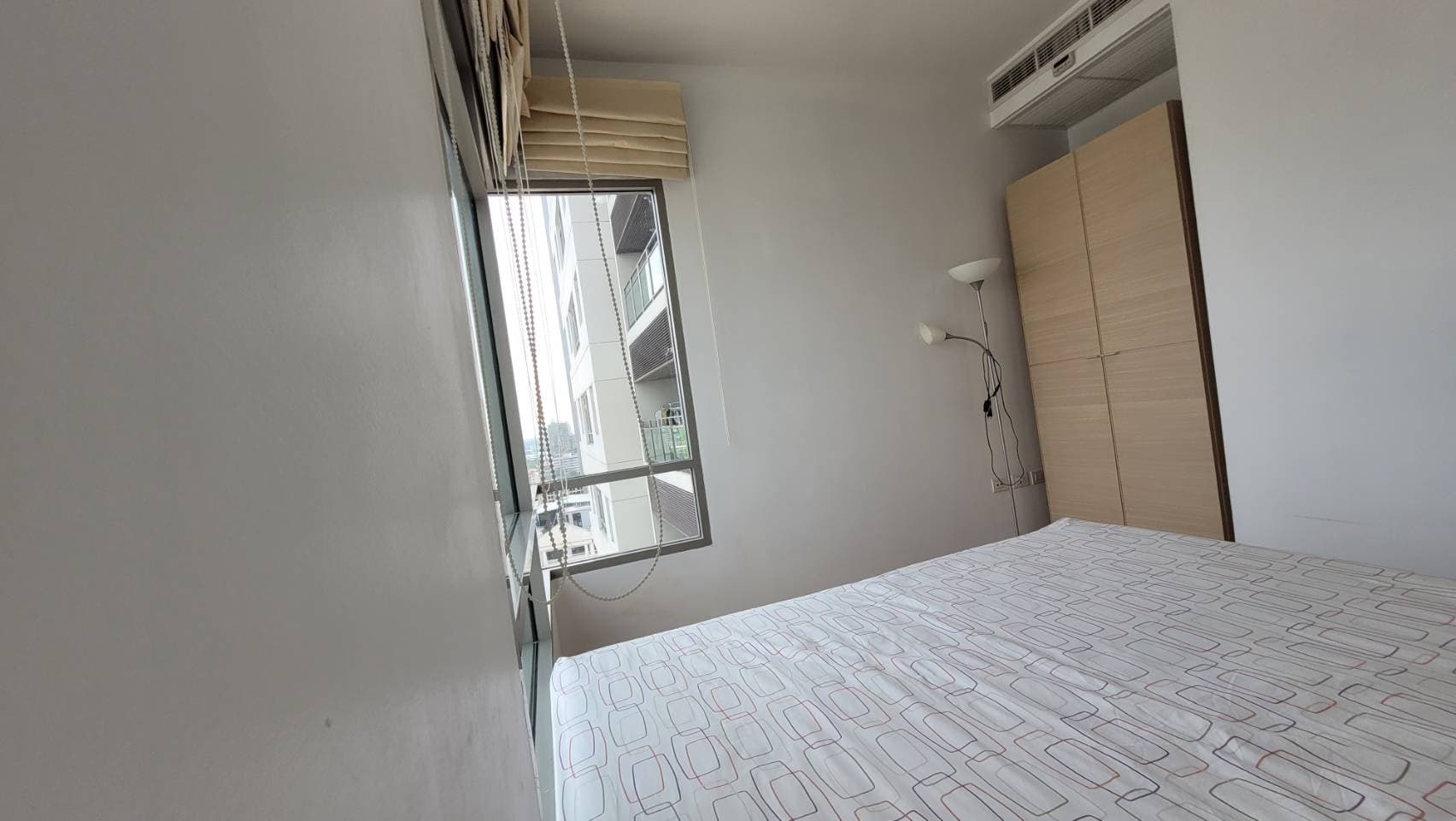 1727 – 205_bedroom.jpg