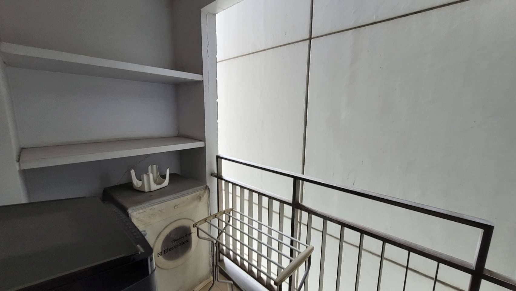 1727 – 404_kitchen.jpg