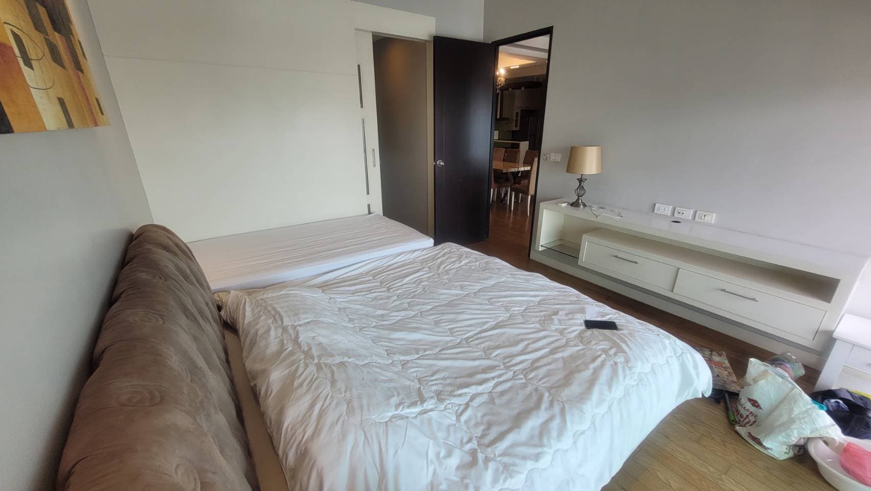 1728 – 203_bedroom.jpg