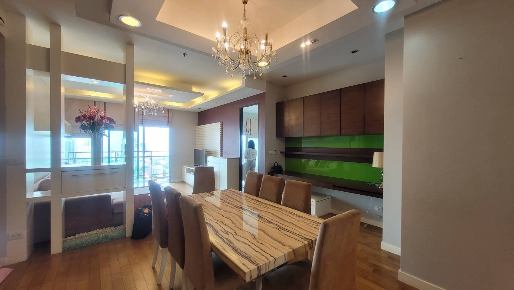 1728 – 401_kitchen.jpg