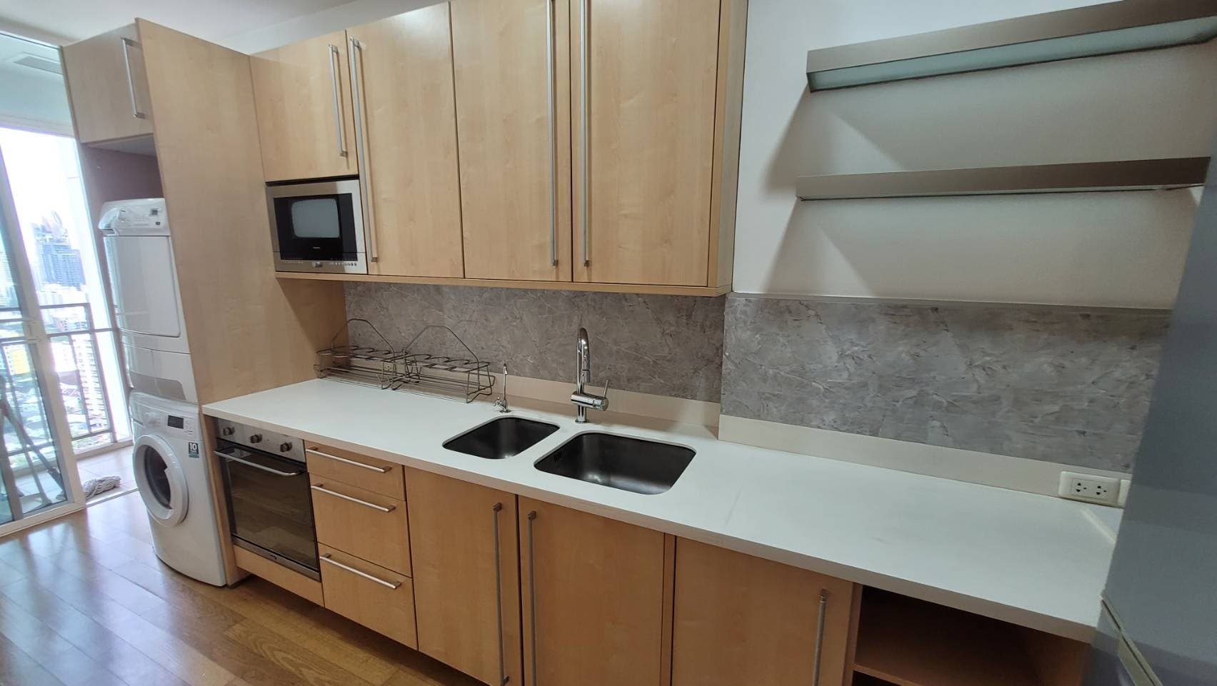 1729 – 403_kitchen.jpg