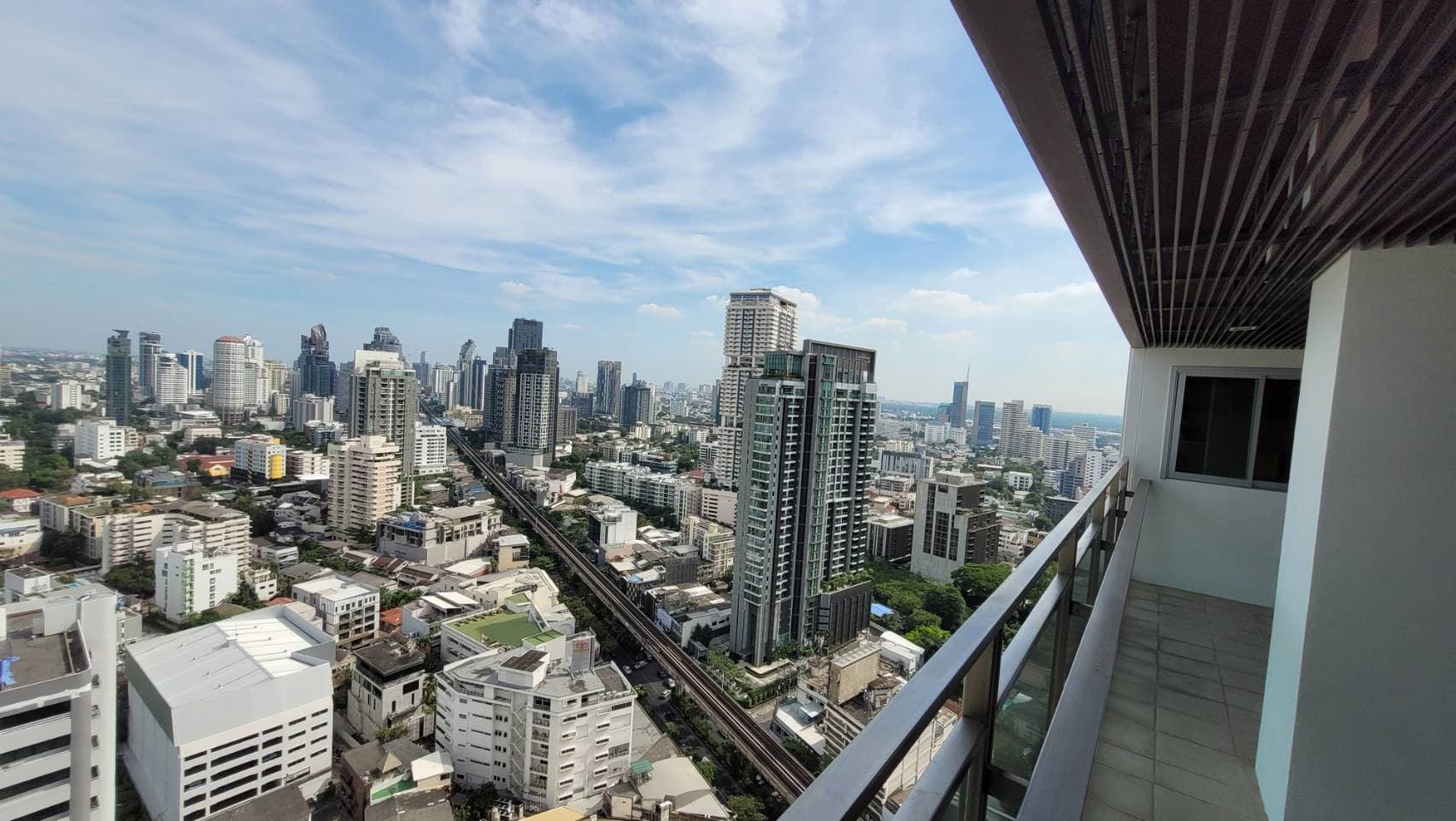 1729 – 602_terrace.jpg