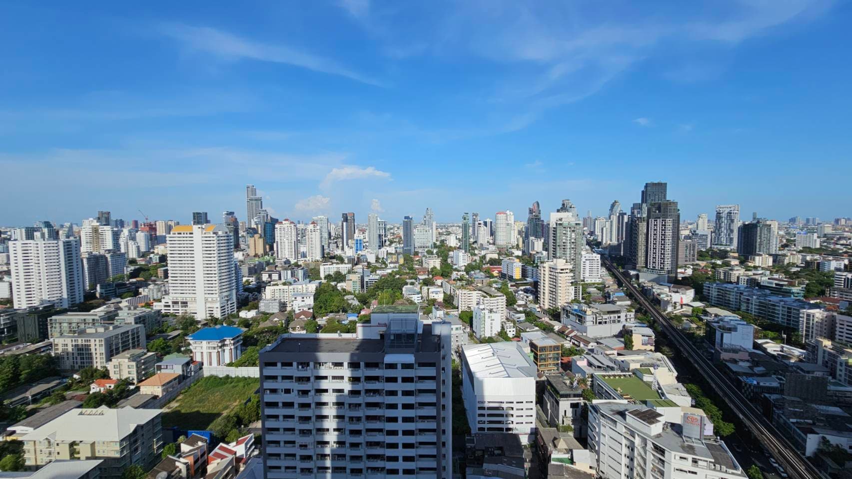 1729 – 604_terrace.jpg