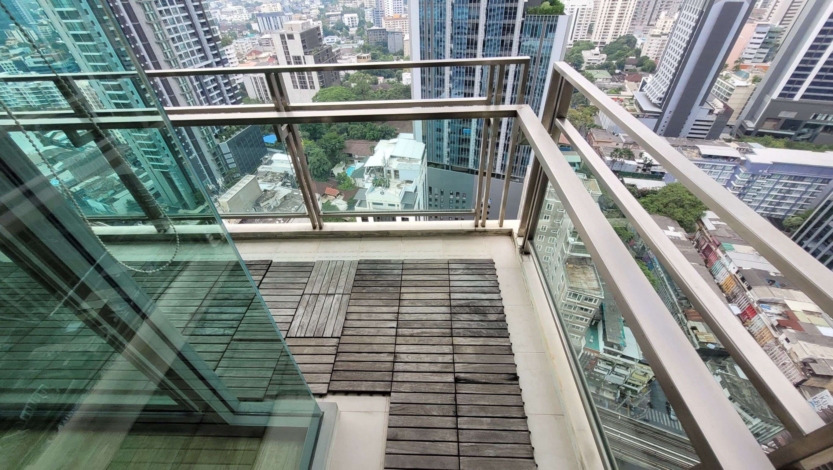 1735 – 705_other.jpg