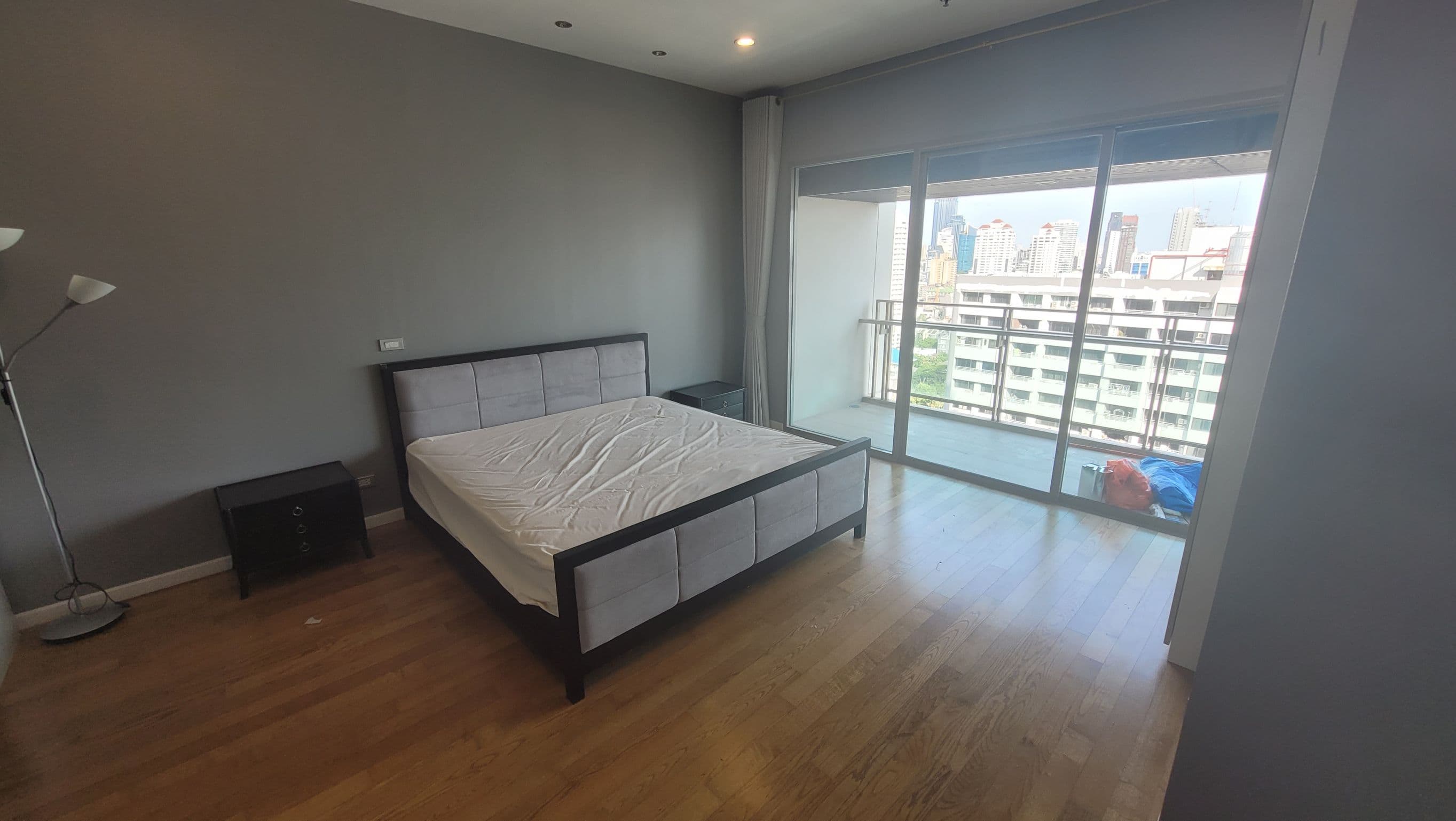 1737 – 203_bedroom.jpg