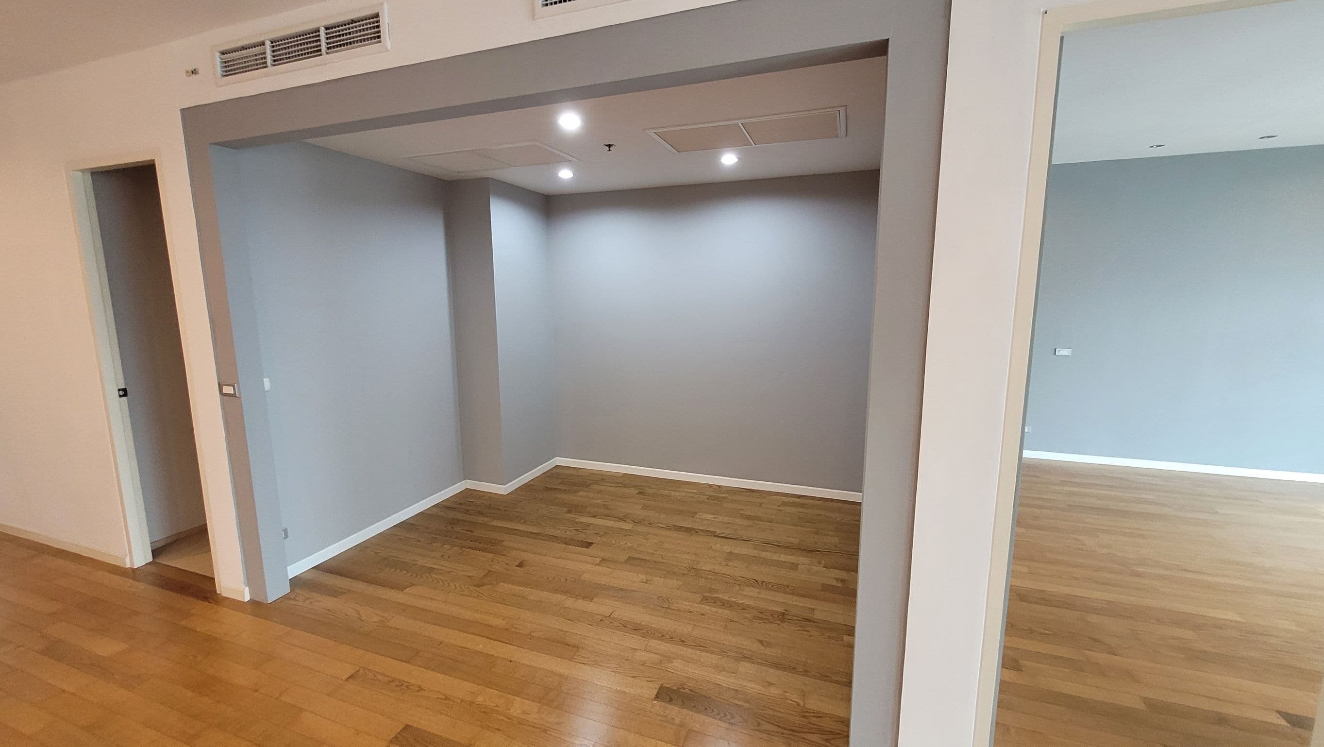 1737 – 503_facility.jpg