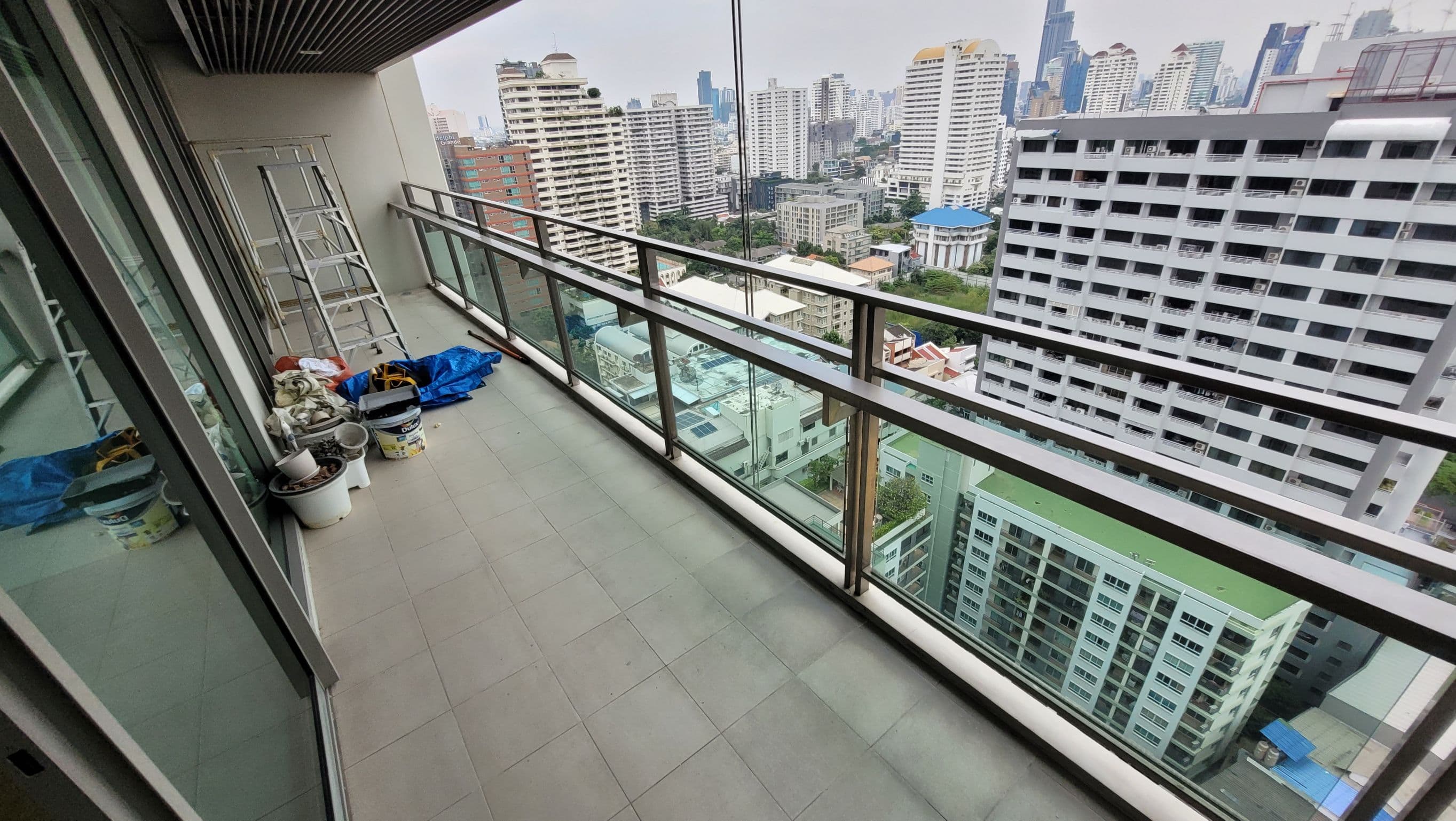 1737 – 601_terrace.jpg