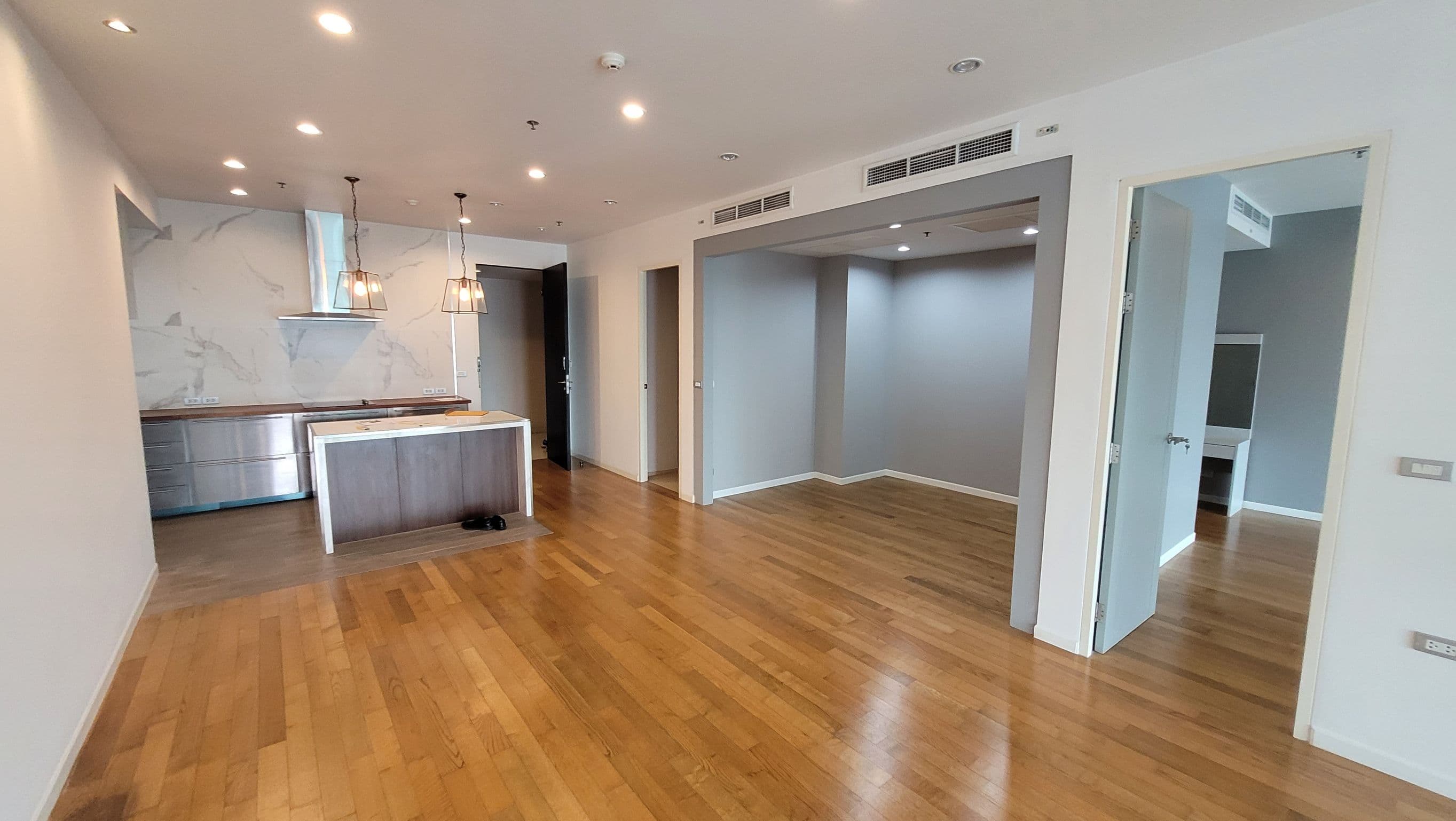 1737 – 701_other.jpg